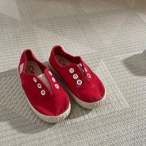 Red Cienta size 20 toddler shoe
